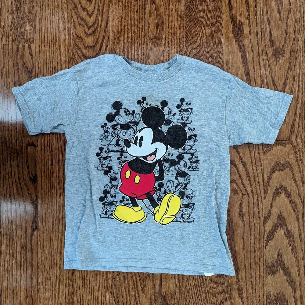 VGUC size 6-7 mickey shirt
